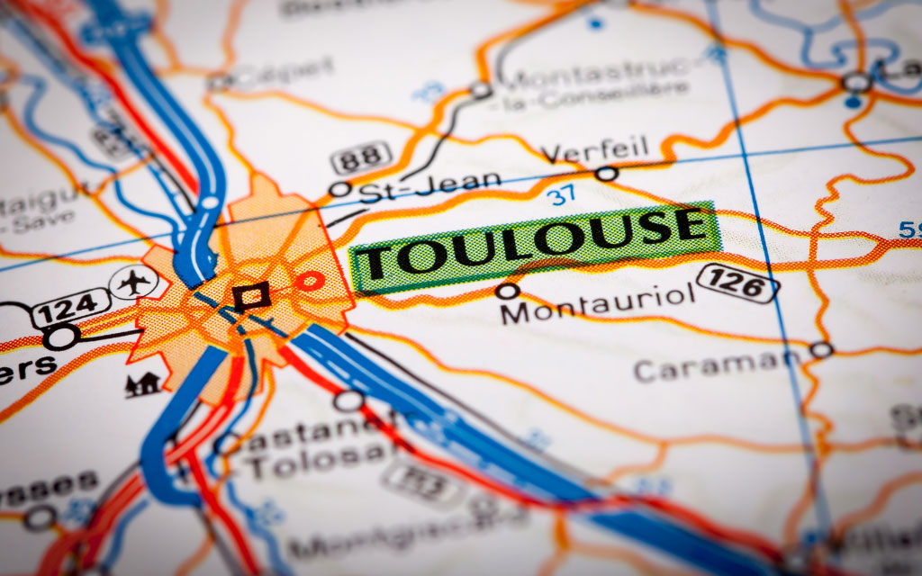 Zoom sur une carte indiquant Toulouse, emplacement de la boutique CBD Ismoke 31